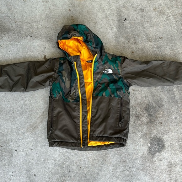 Camo 4T winter jacket /snow jacket - Picture 1 of 3